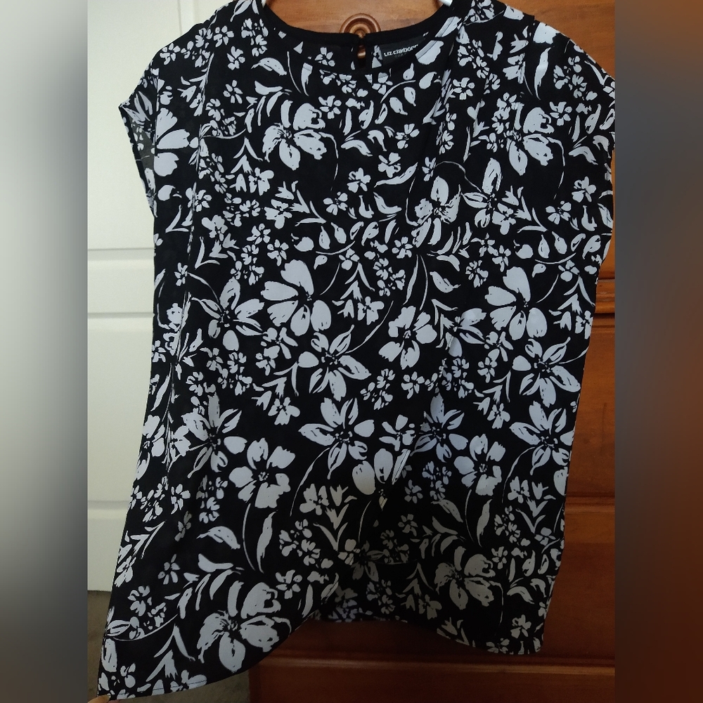 Liz Claiborne Black and White Floral Blouse